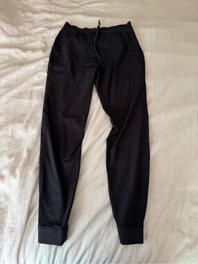 Lululemon Men’s Small Joggers